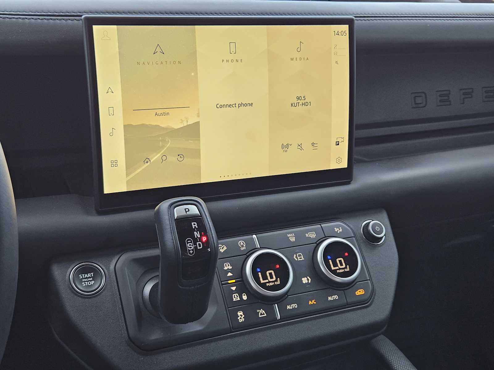 2024 Land Rover Defender Outbound photo 15