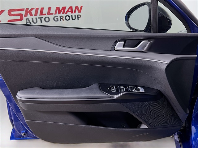 2023 Kia K5 GT-Line photo 26