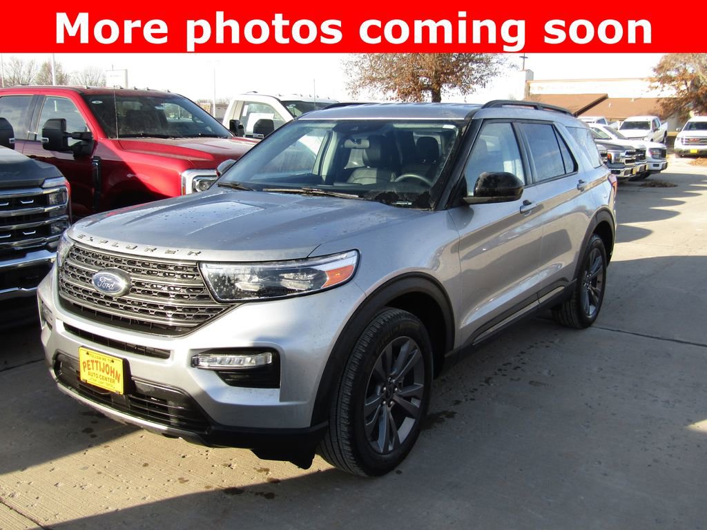 2023 Ford Explorer XLT's photo