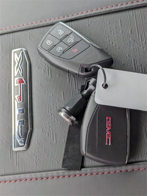 2025 Gmc Sierra 2500 AT4X photo 34