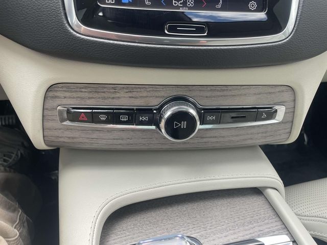 2023 Volvo XC90 Ultimate photo 24