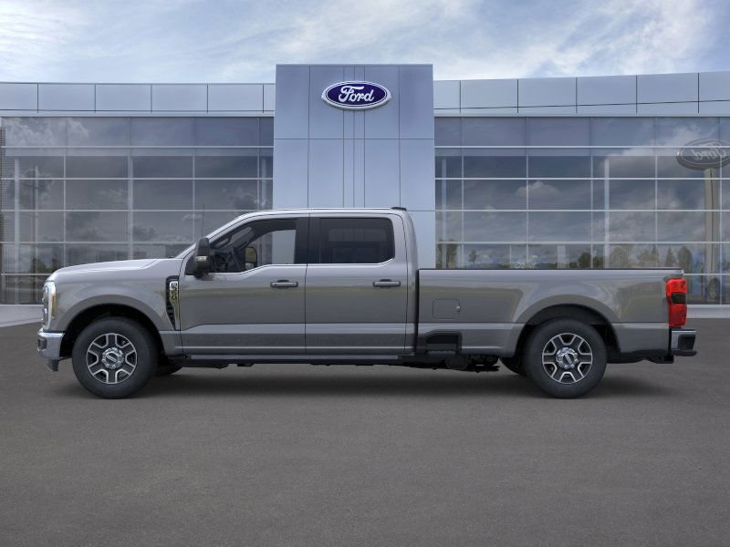 2026 Ford F-350 Lariat photo 3