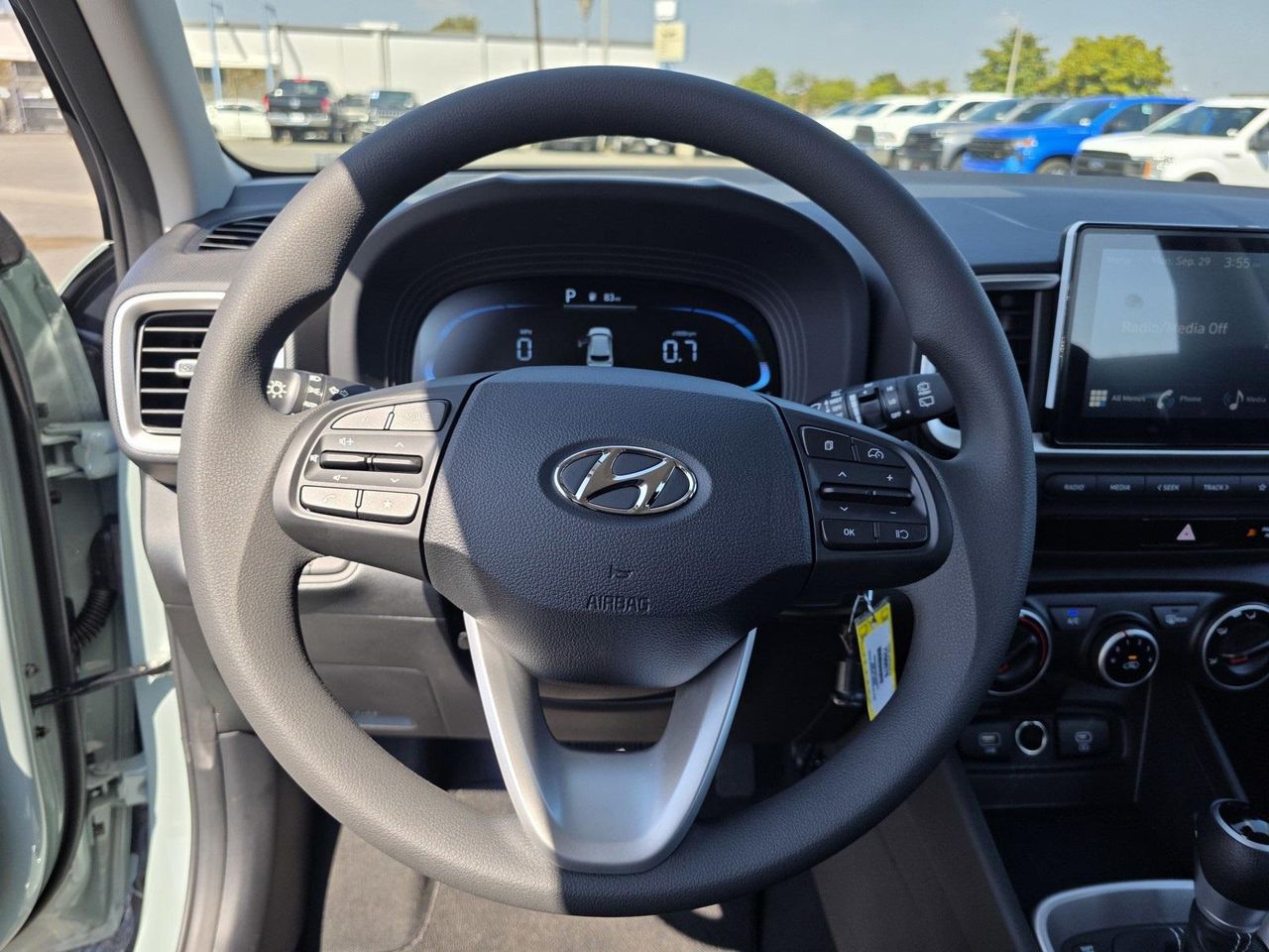 2026 Hyundai Venue SE photo 30