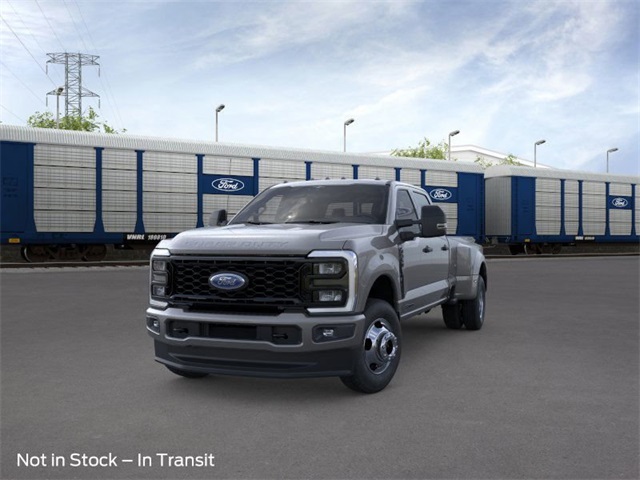 2026 Ford F-350 photo 2