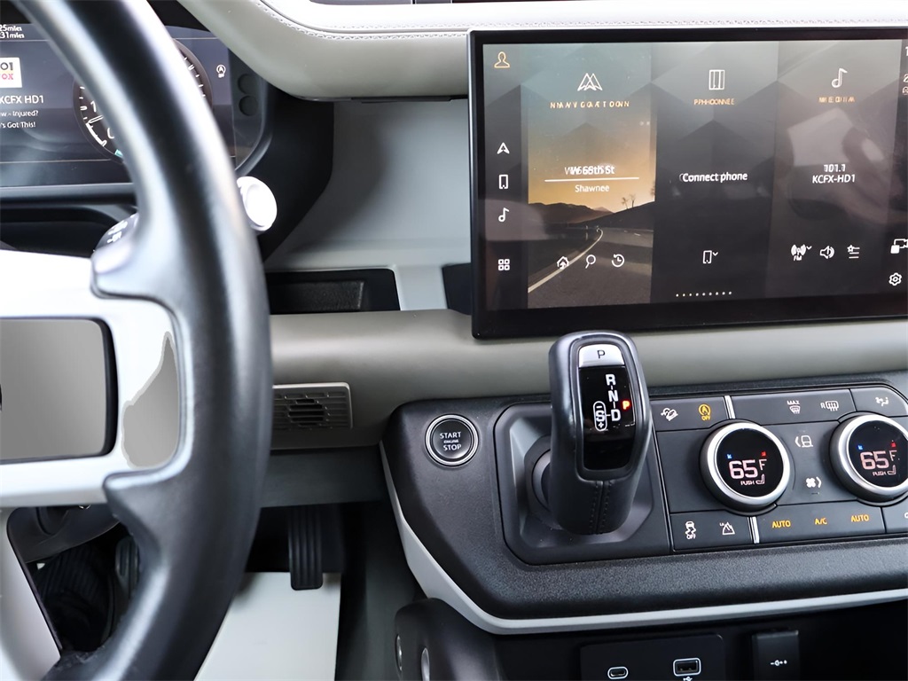 2022 Land Rover Defender 110 XS Edition photo 22