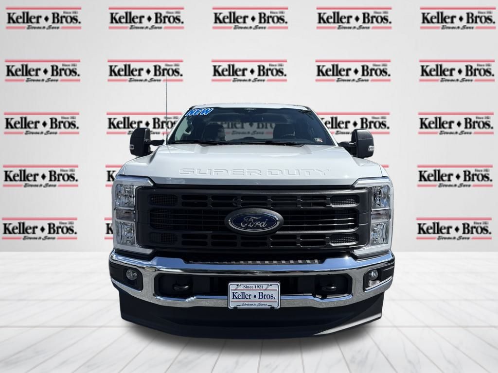 2026 Ford F-250 photo 2