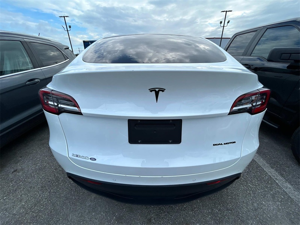 2020 Tesla Model Y Long Range photo 4