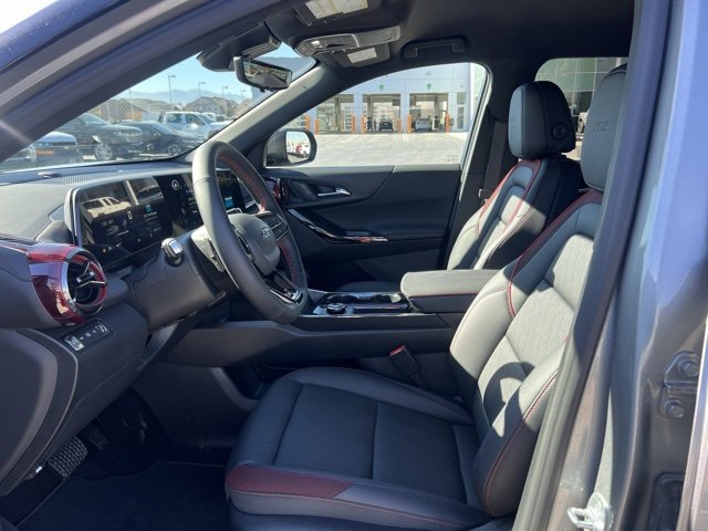 2026 Chevrolet Equinox RS photo 2