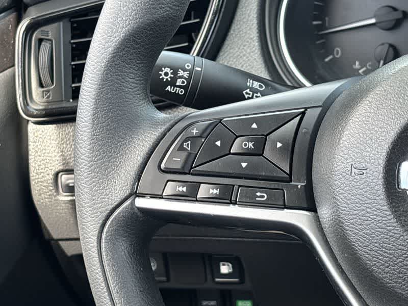 2019 Nissan Rogue S photo 26
