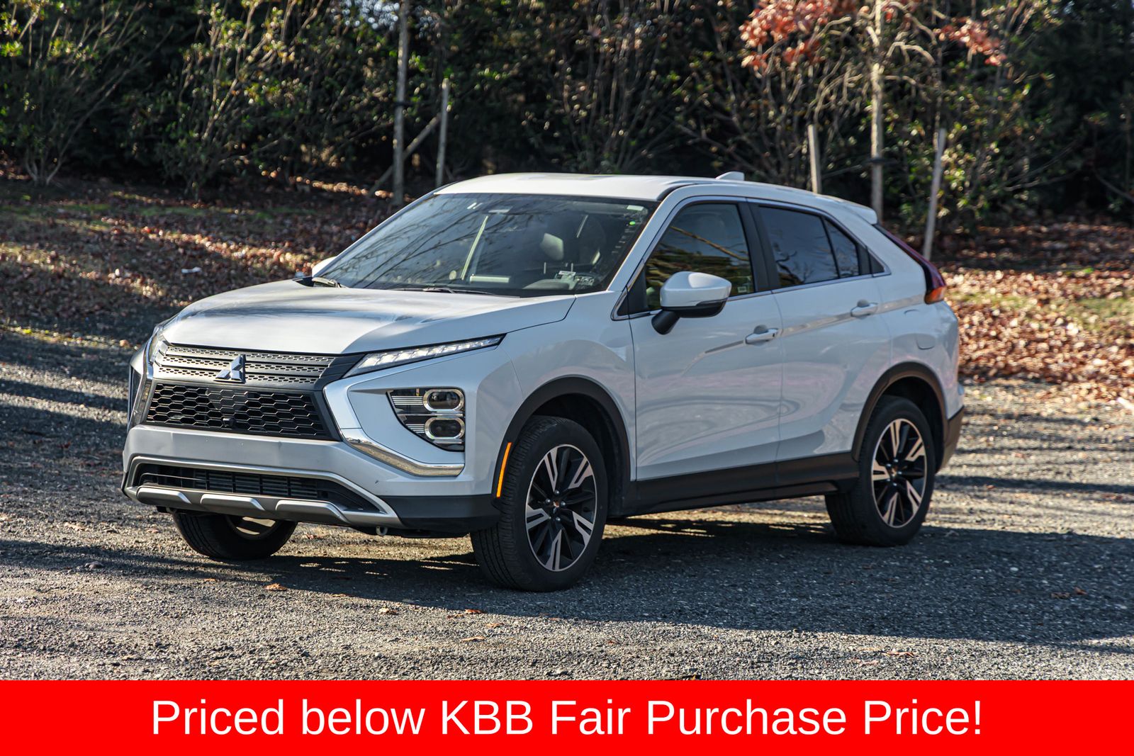 2024 Mitsubishi Eclipse Cross SE's photo