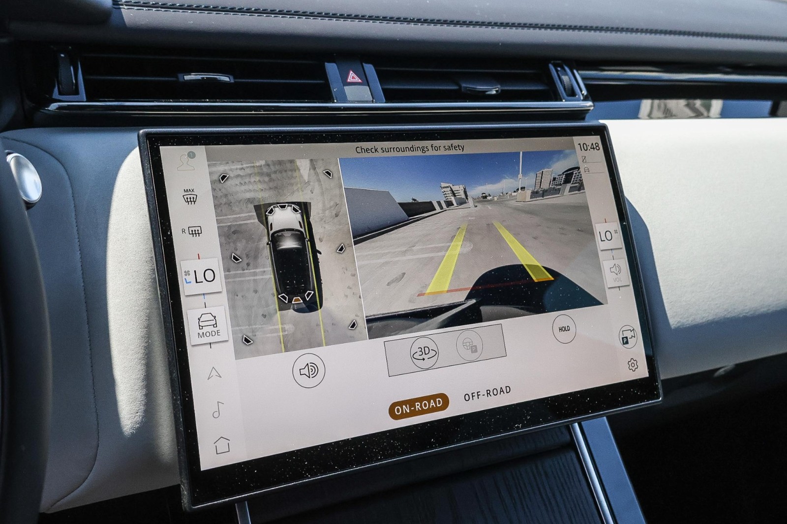 2026 Land Rover Range Rover Velar SE photo 23