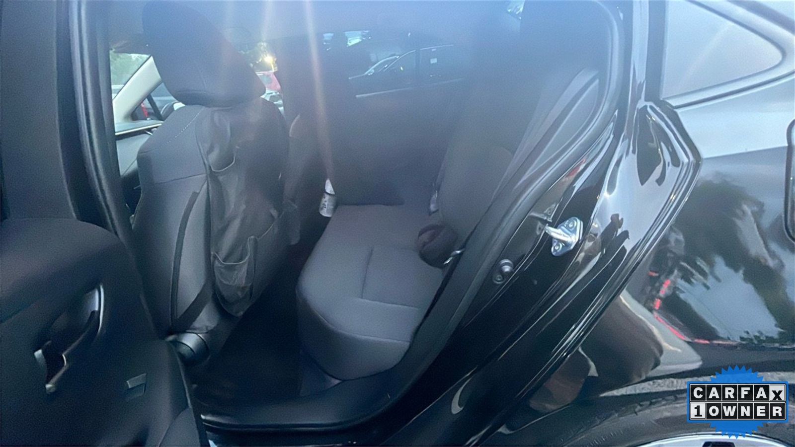 2022 Toyota Corolla LE photo 6
