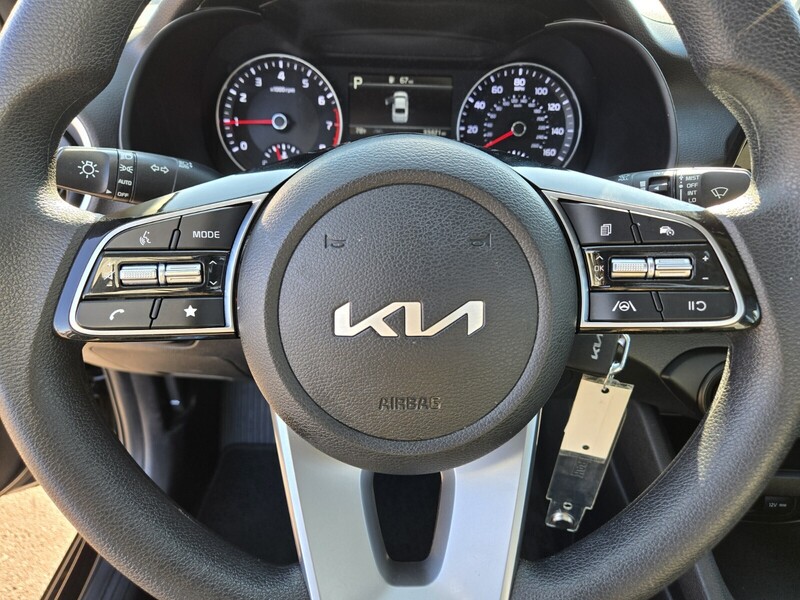 2023 Kia Forte LXS photo 22