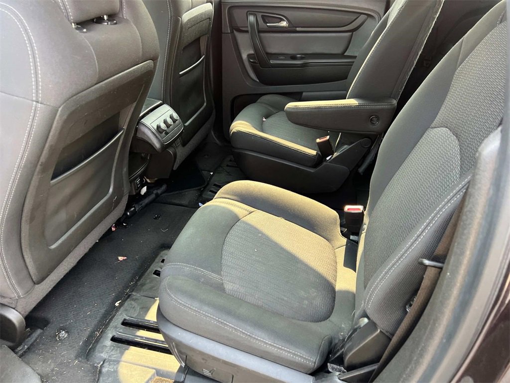 2016 Chevrolet Traverse 1LT photo 9