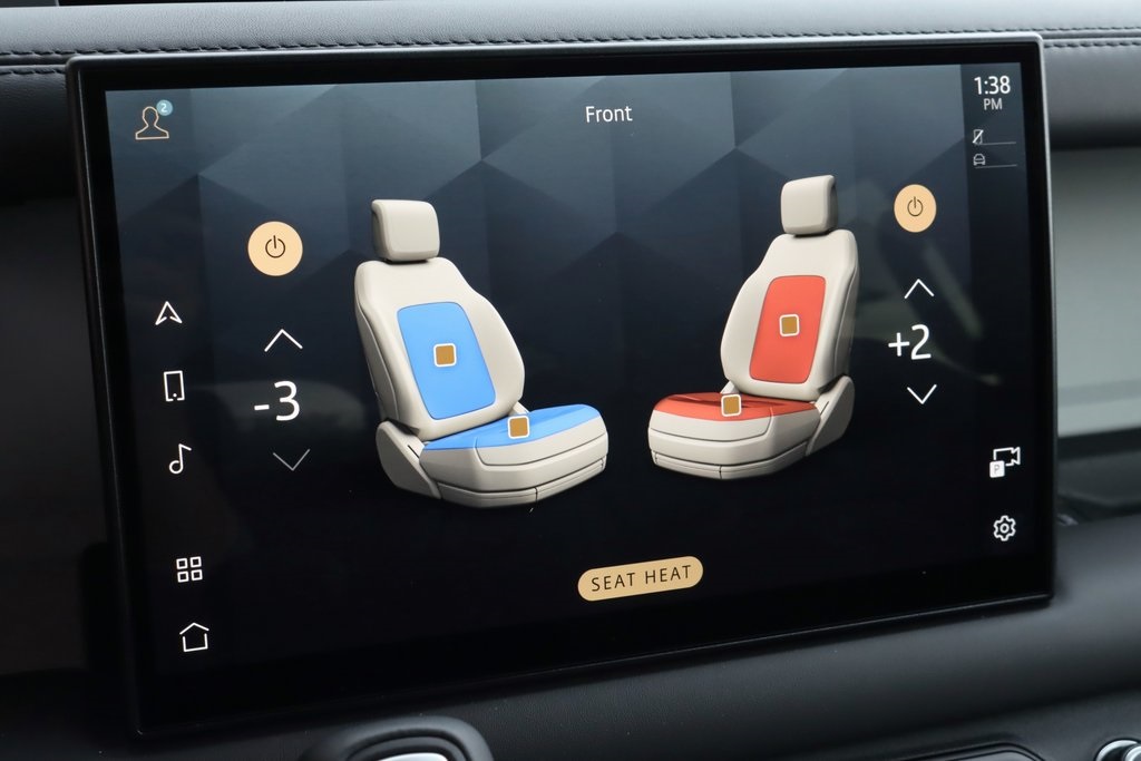 2025 LAND ROVER DEFENDER - Image 22