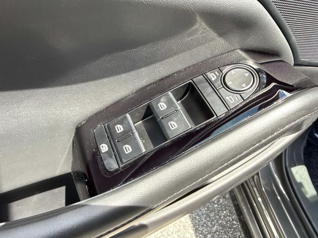 2025 Mazda Mazda3 Sedan 2.5 Select Sport photo 19