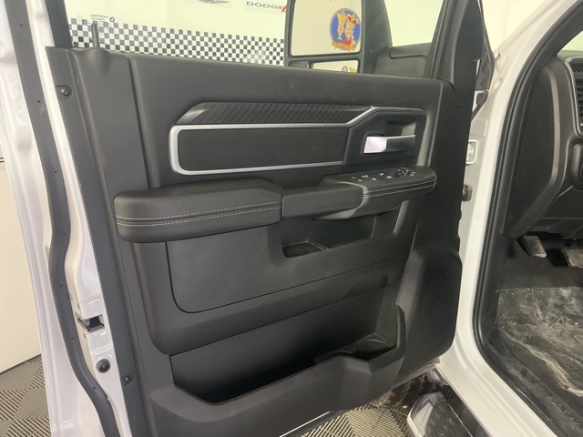 2025 Ram 2500 Big Horn photo 3