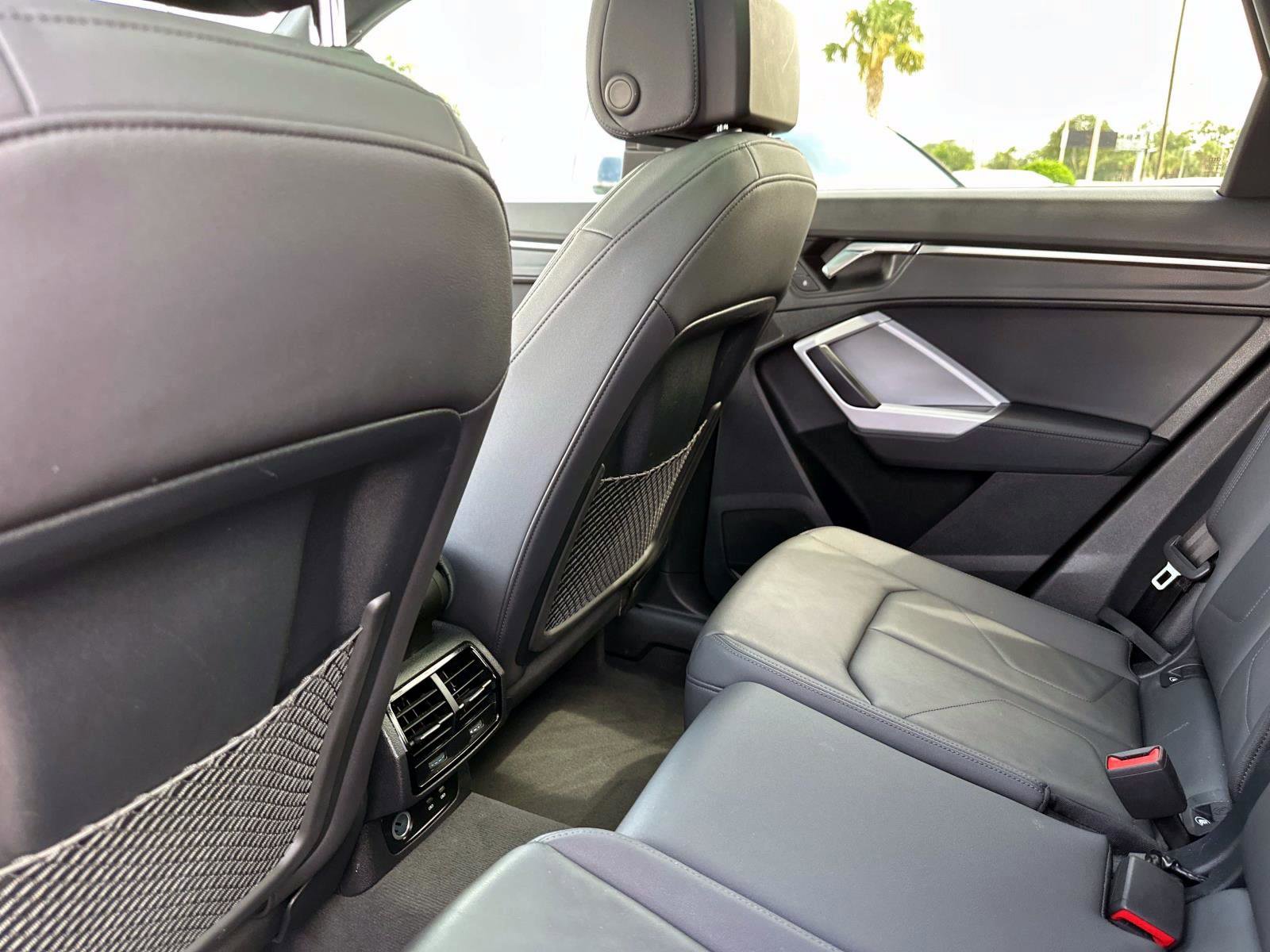2024 Audi Q3 45 TFSI S line Premium photo 15
