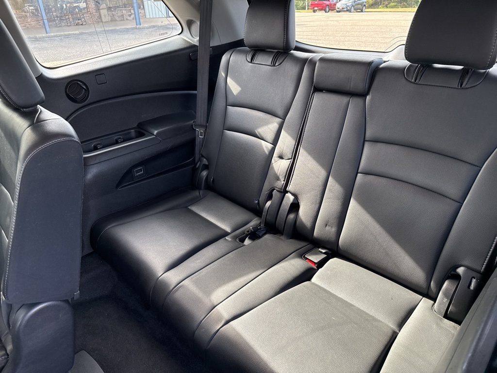 2016 Honda Pilot Touring photo 8
