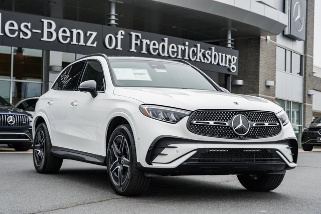 2026 Mercedes-Benz GLC Base's photo
