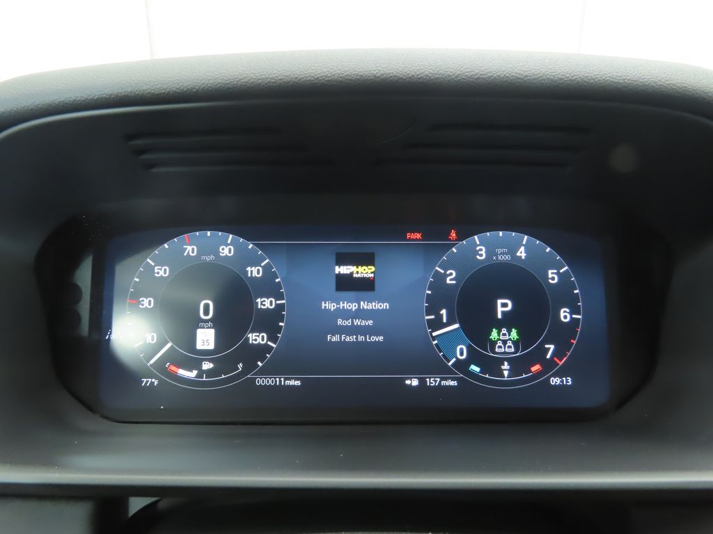 2025 Land Rover Discovery S photo 31