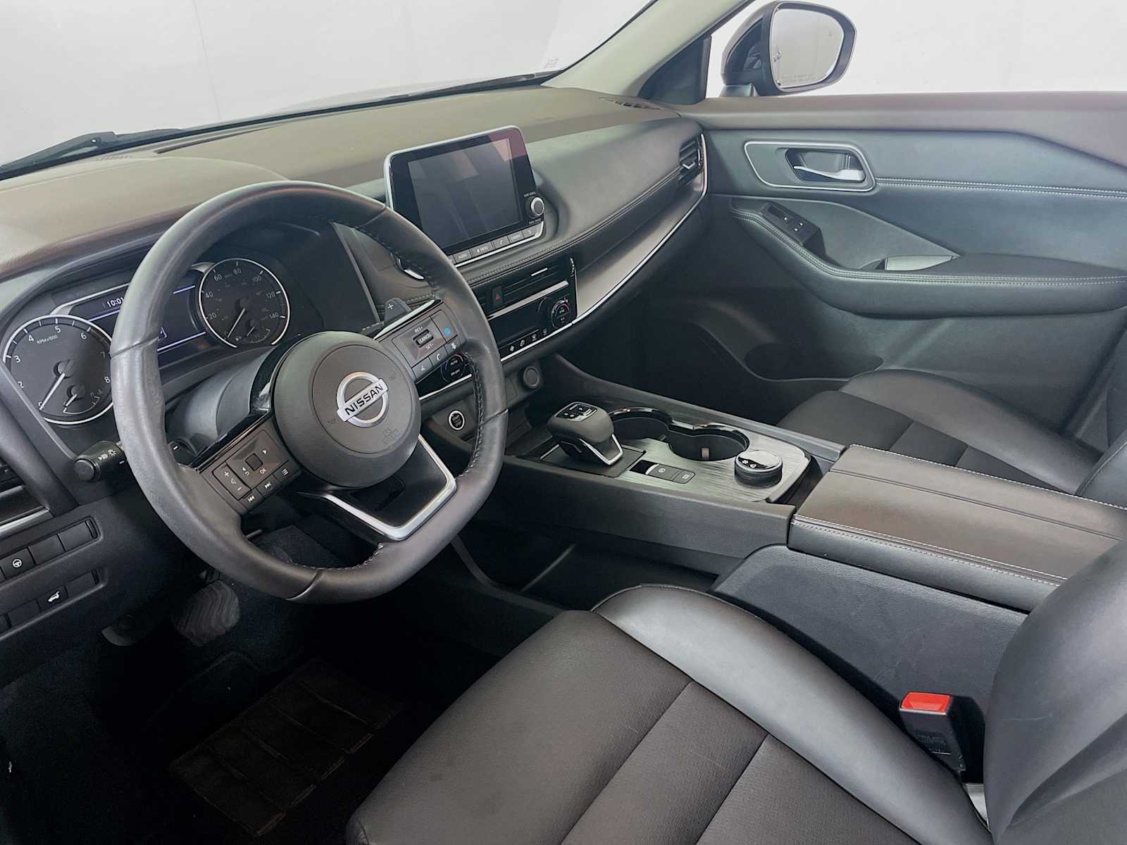 2021 Nissan Rogue SV photo 20