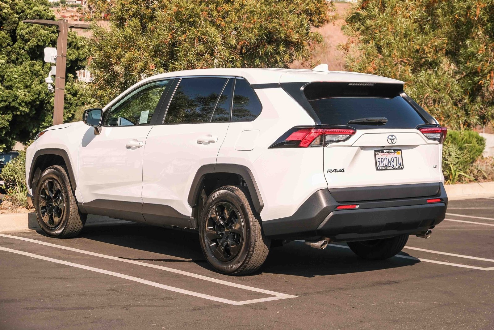 2025 Toyota RAV4 LE photo 8