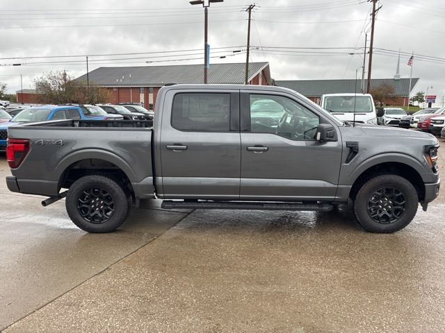 2025 Ford F-150 XLT photo 4