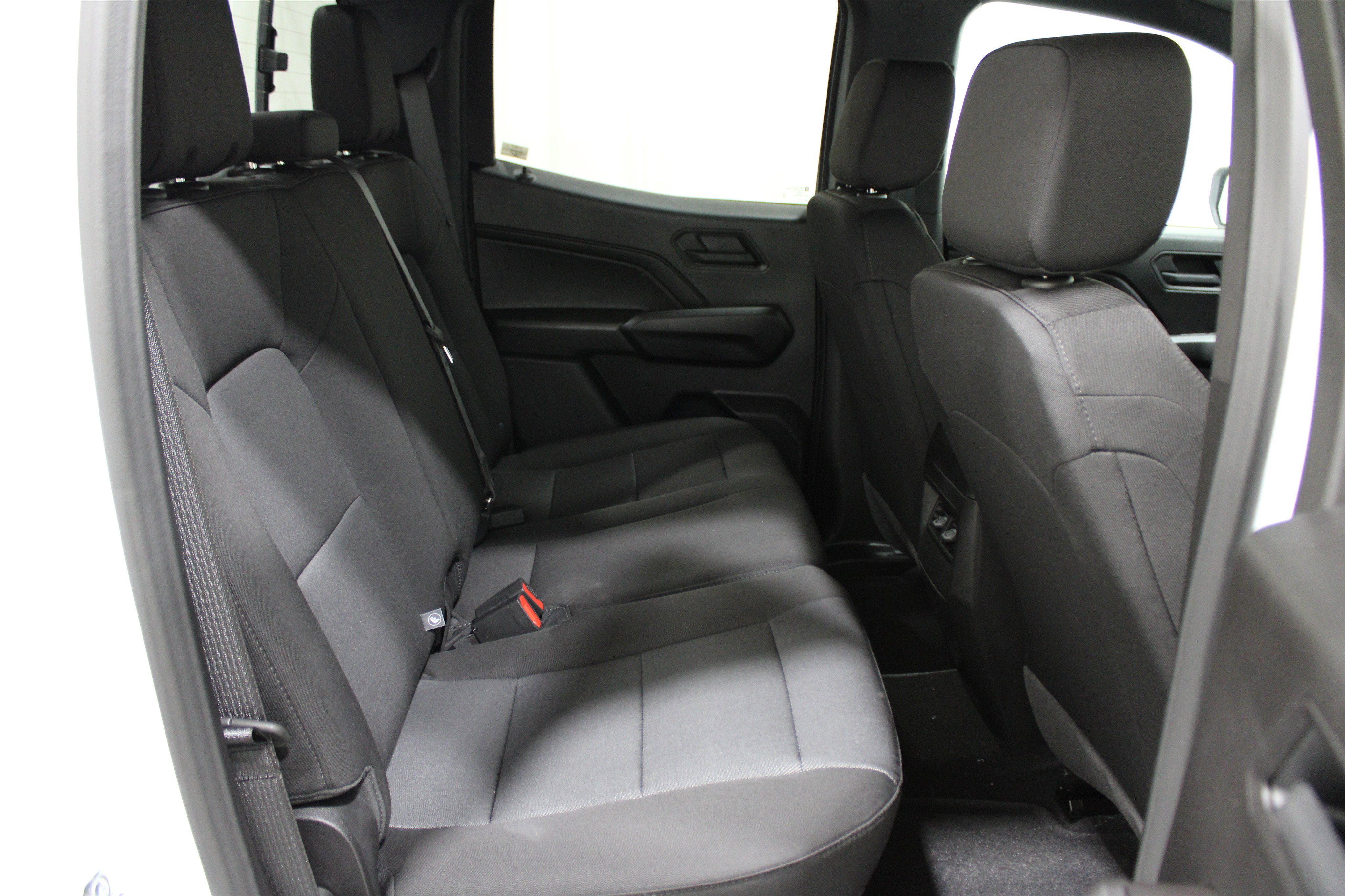 2026 Chevrolet Colorado Trail Boss photo 14