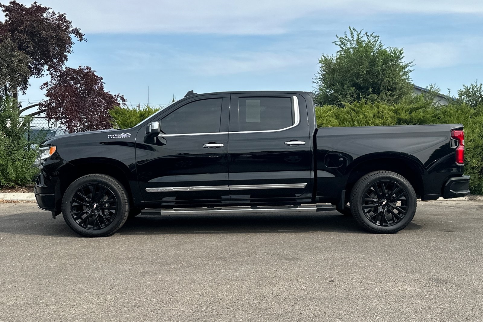 2024 Chevrolet Silverado 1500 High Country photo 7