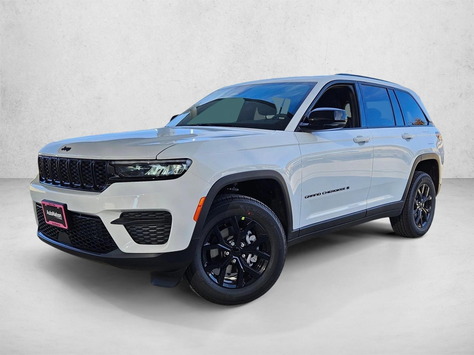 2025 Jeep Grand Cherokee Altitude's photo