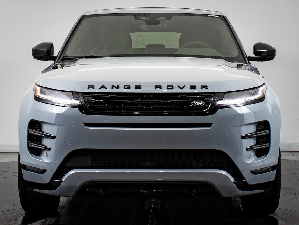 2024 Land Rover Range Rover Evoque Dynamic SE photo 2