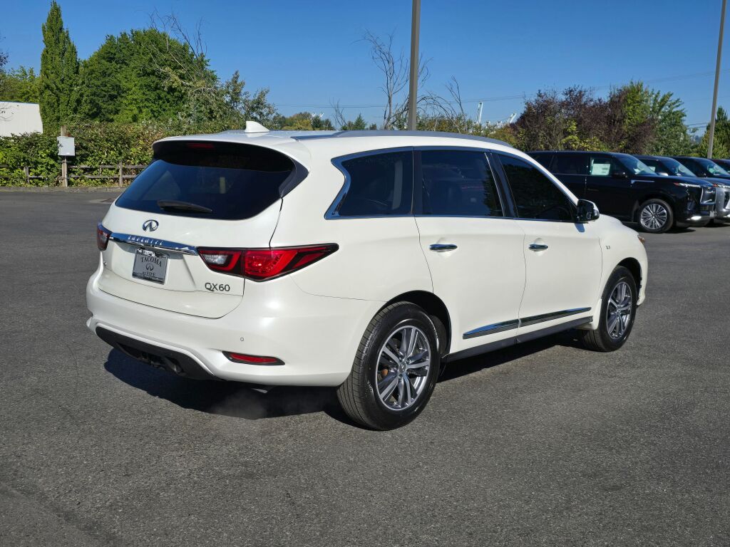 2020 Infiniti QX60 Luxe photo 5