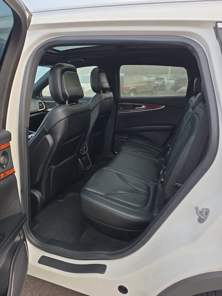 2020 Lincoln Nautilus Reserve photo 4