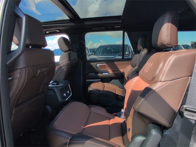 2025 Ford Expedition King Ranch photo 5
