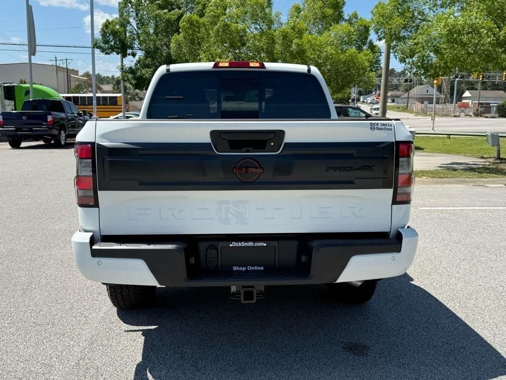 2025 Nissan Frontier PRO-4X photo 4