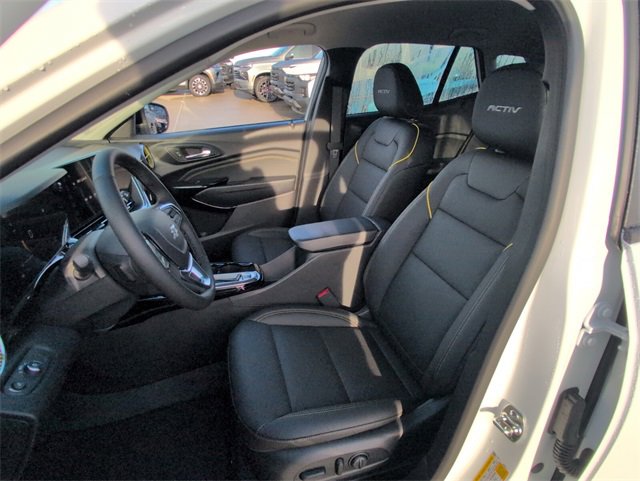 2026 Chevrolet Trax LT photo 3