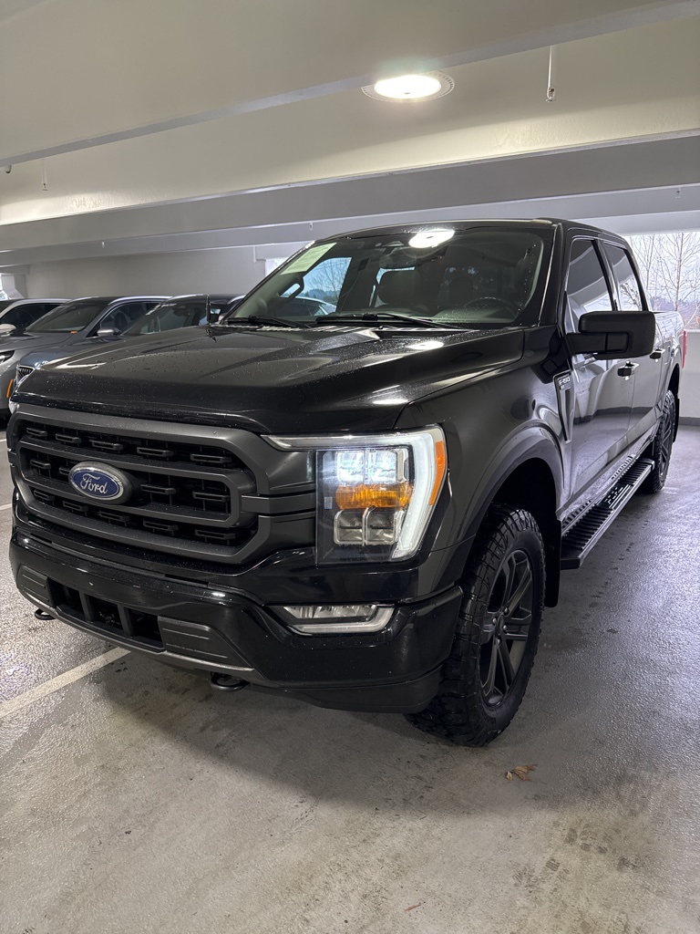 2021 Ford F-150 XLT's photo