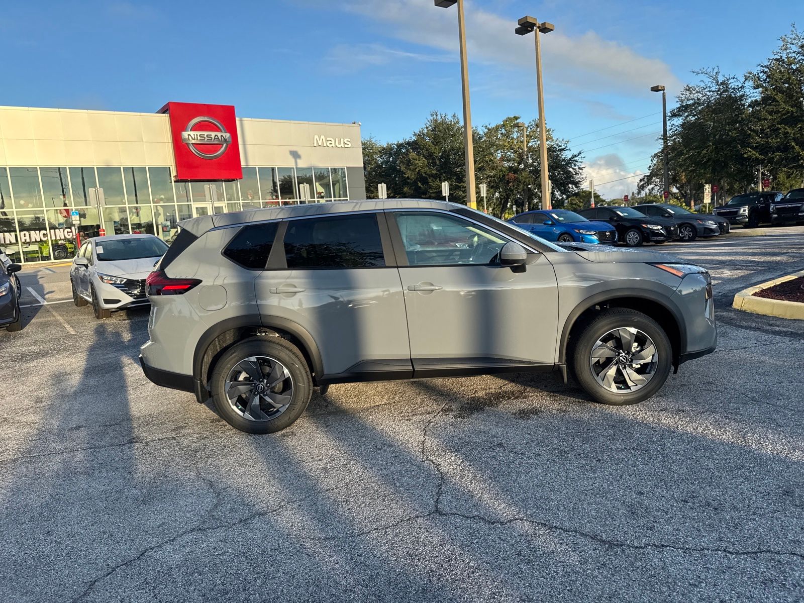 2026 Nissan Rogue SV photo 4
