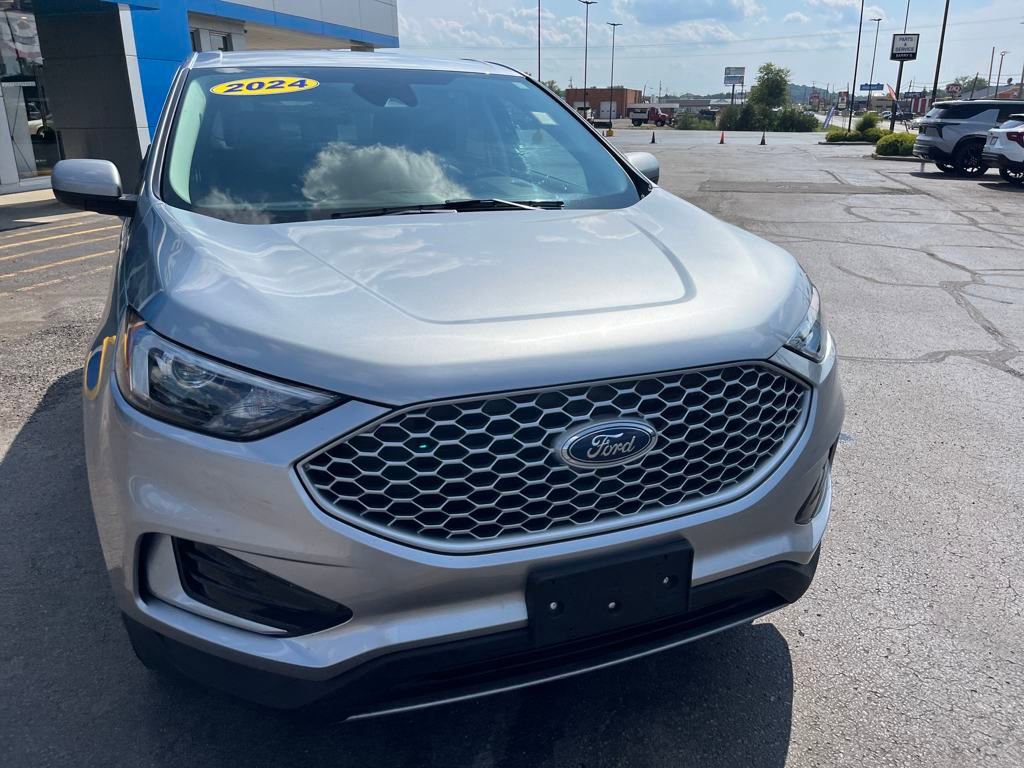 2024 Ford Edge SEL photo 6