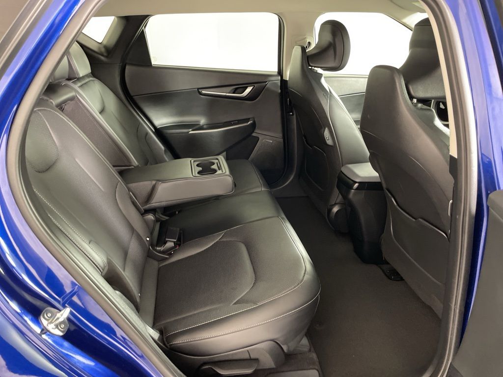 2024 Kia EV6 Wind photo 38