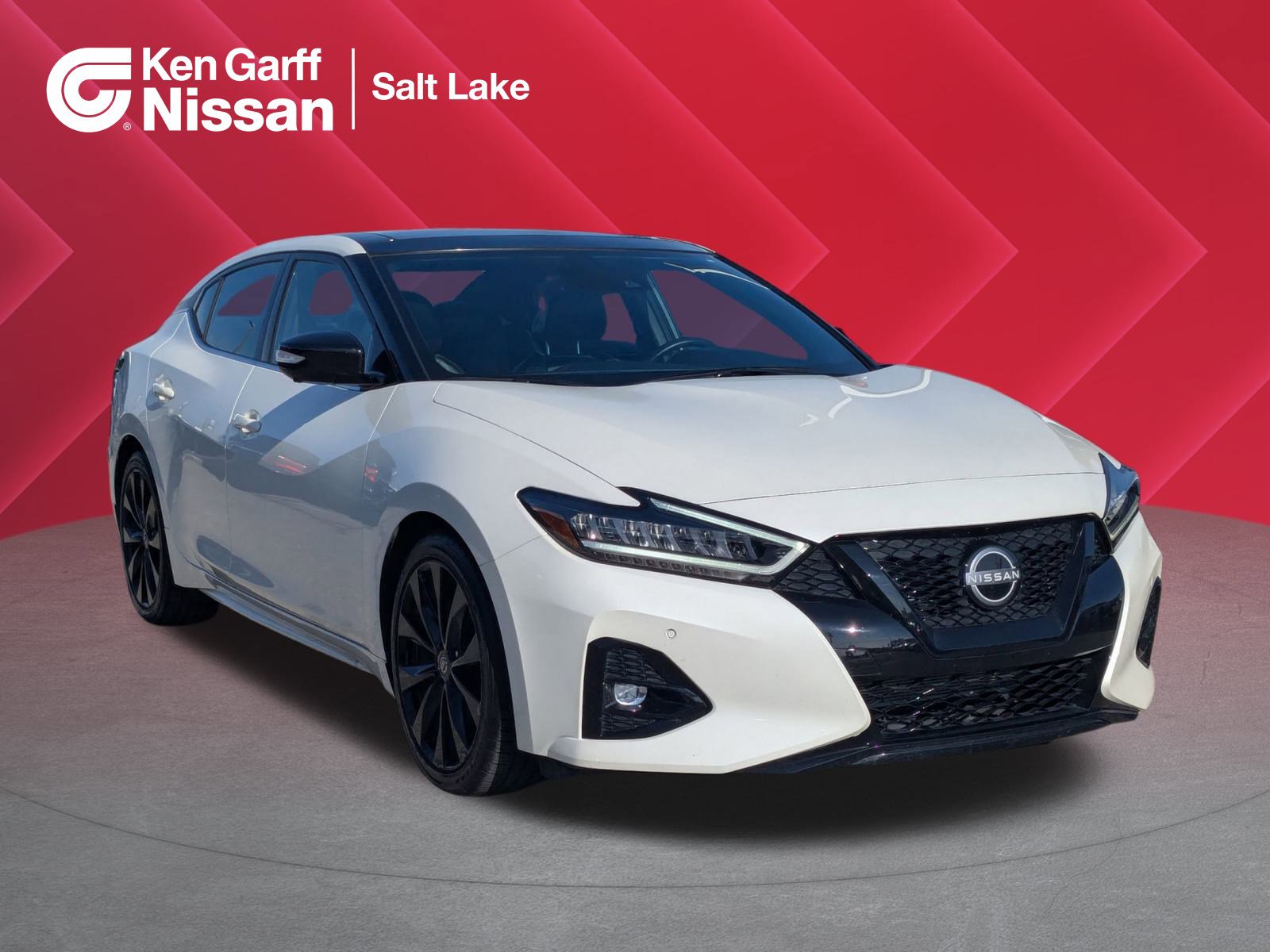 2023 Nissan Maxima SR's photo