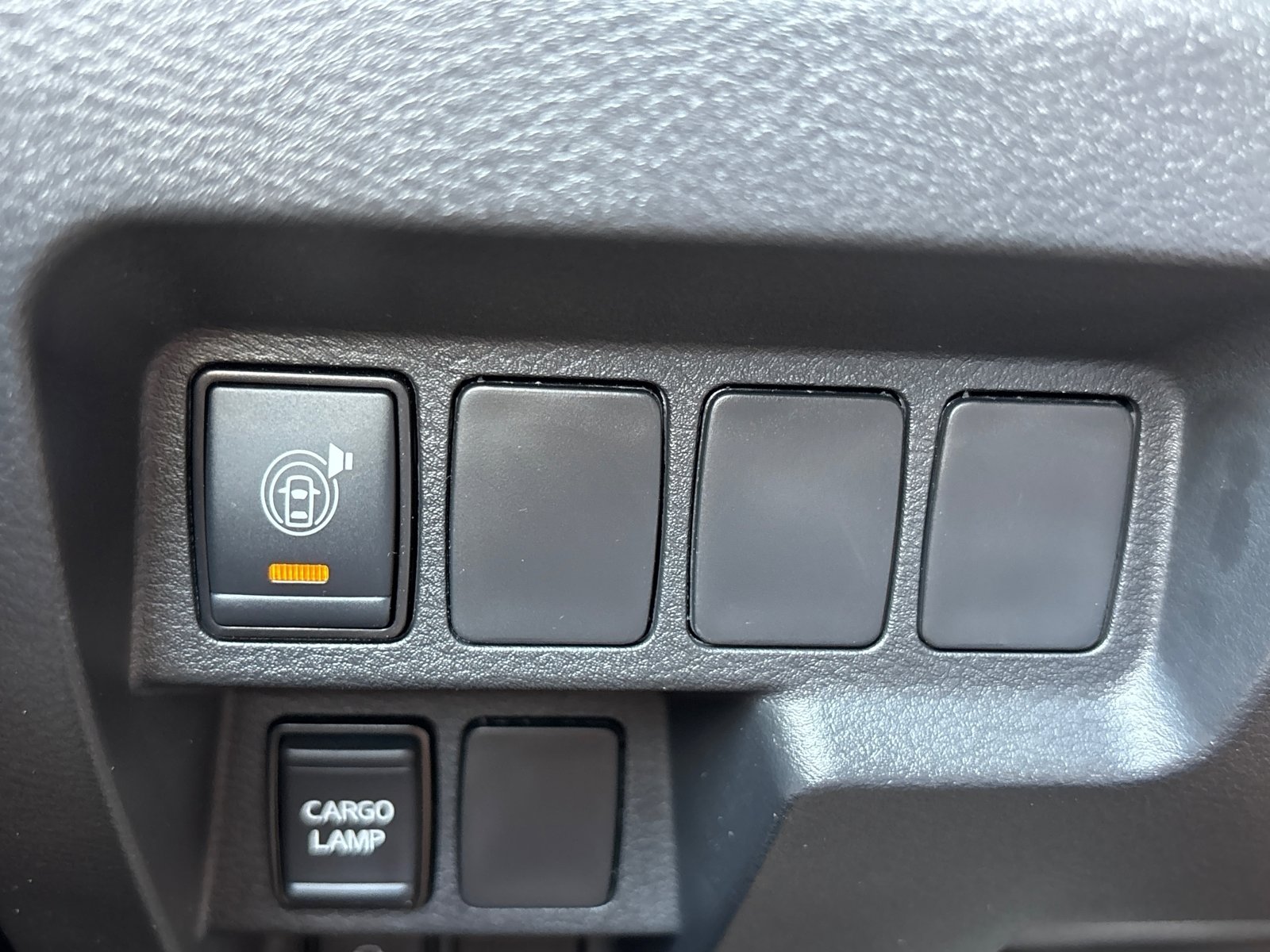 2024 Nissan Frontier SV photo 13