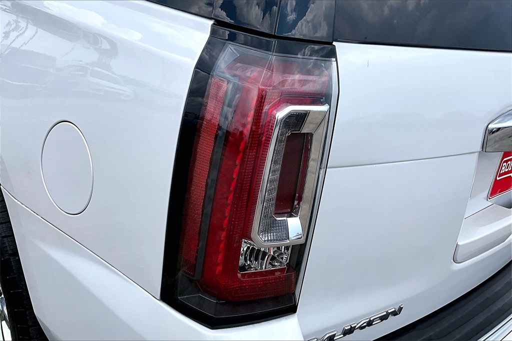 2017 Gmc Yukon Denali photo 20