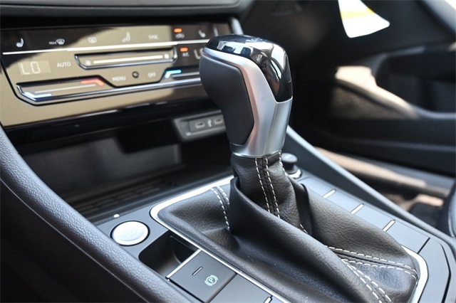 2025 Volkswagen Jetta 1.5T SE photo 18