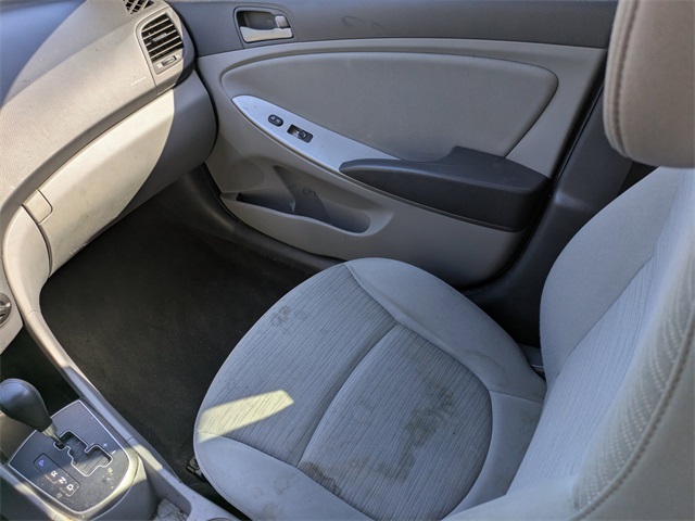 2015 Hyundai Accent GLS photo 14