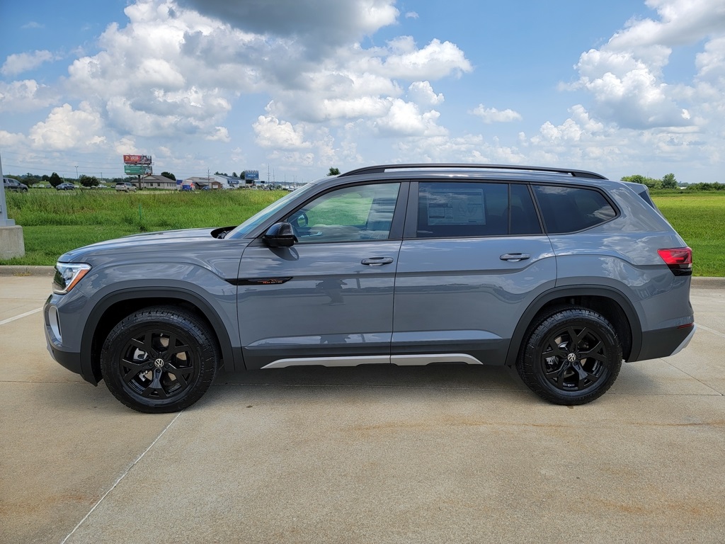 2025 Volkswagen Atlas Peak Edition SE photo 20