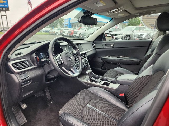 2019 Kia Optima S photo 26
