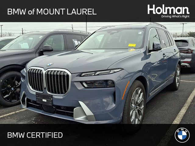 2025 BMW X7 40i's photo