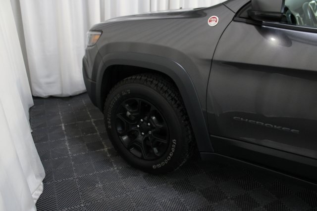 2019 Jeep Cherokee Trailhawk photo 8